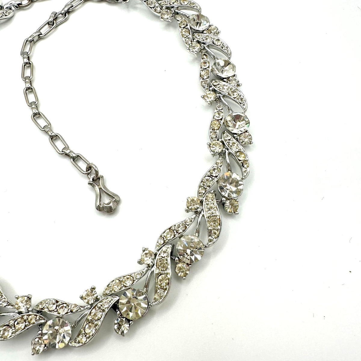Star signed vintage 1950s silver tone clear glass rhinestones necklace