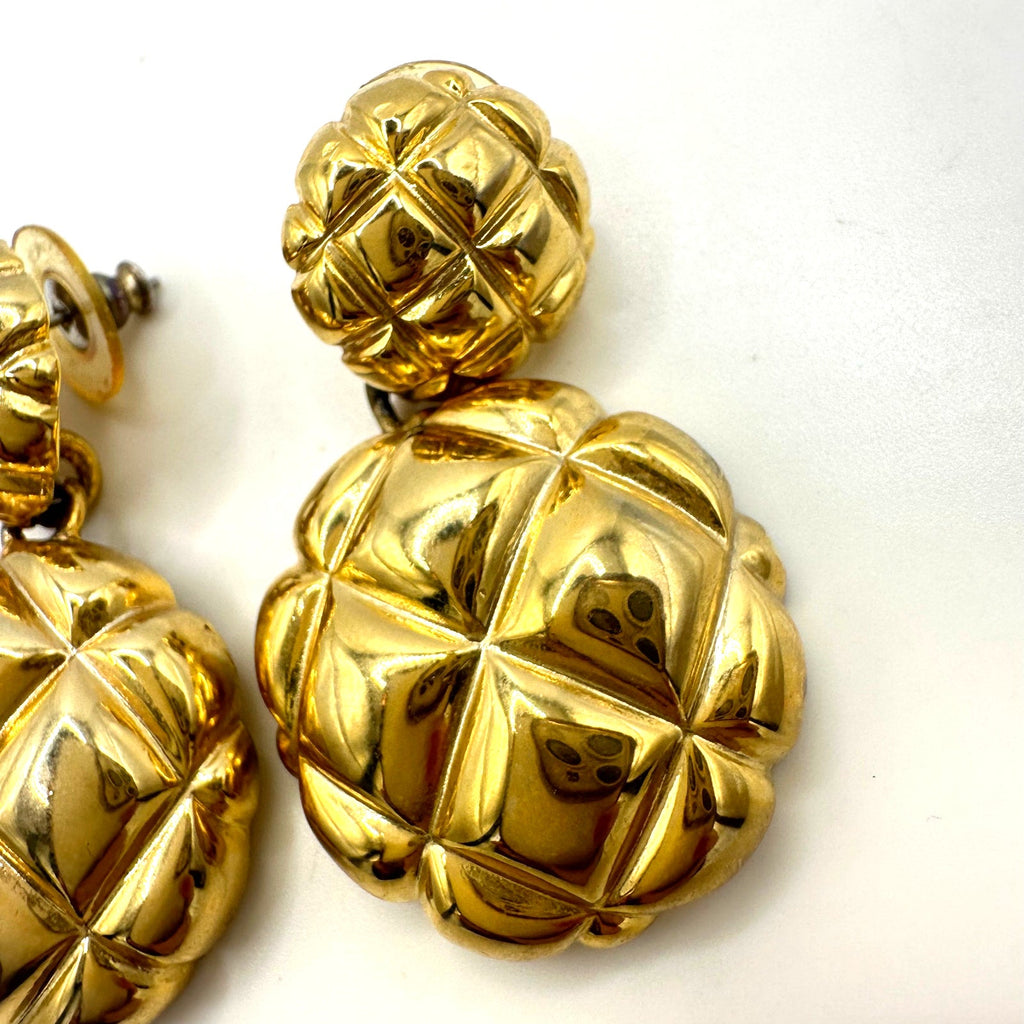 Vintage 1980s 1990s gold tone puffed circular discs dangle drop post earrings