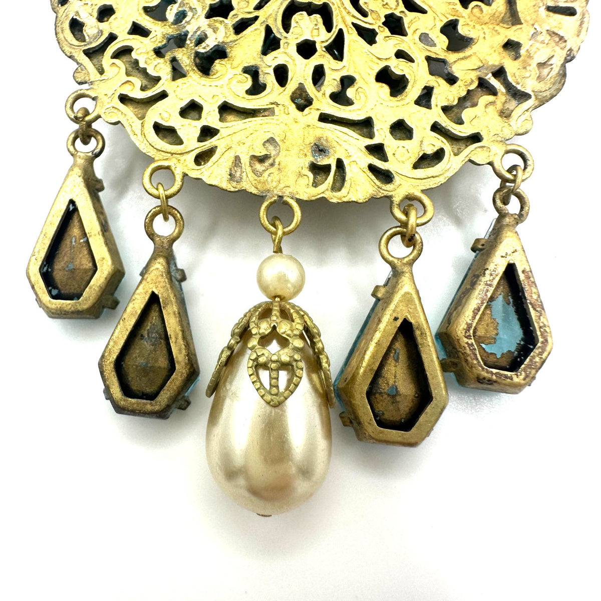 1940s vintage gold tone light blue rhinestones pearl dangling charms brooch