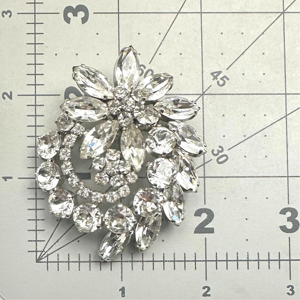1950s high end vintage silver tone clear glass rhinestones brooch