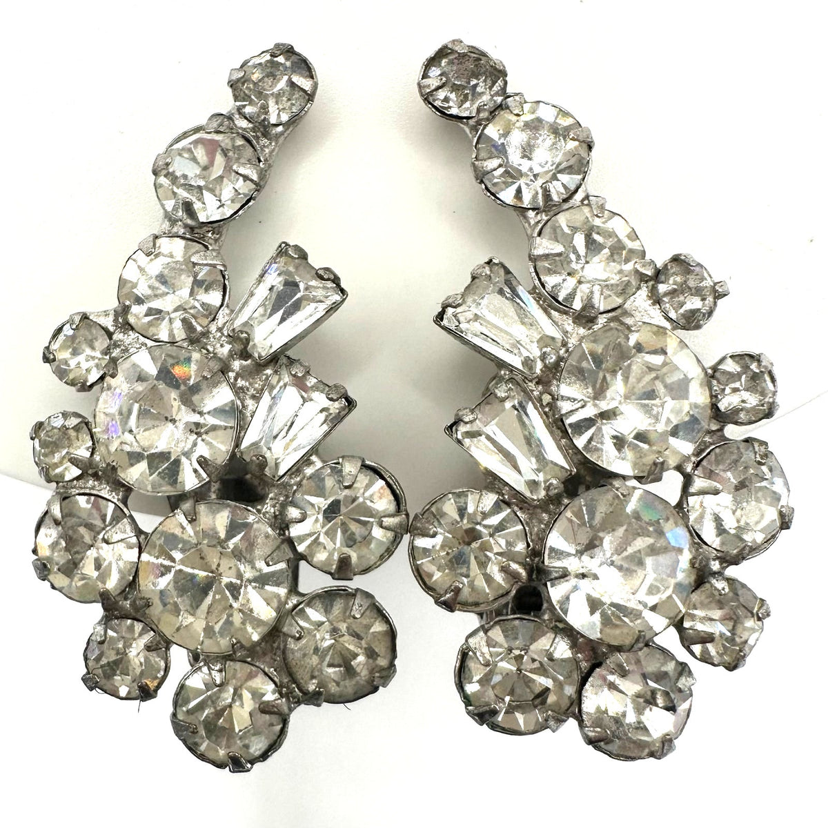 1940s vintage silver tone clear glass rhinestones crawler clip on earrings