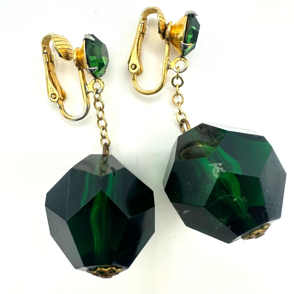 Vintage gold tone fern green rhinestones emerald lucite clip on drop earrings
