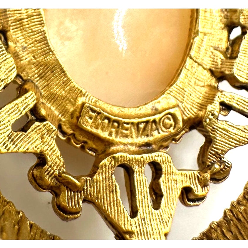 Florenza vintage Victorian Revival gold tone genuine carved shell cameo brooch