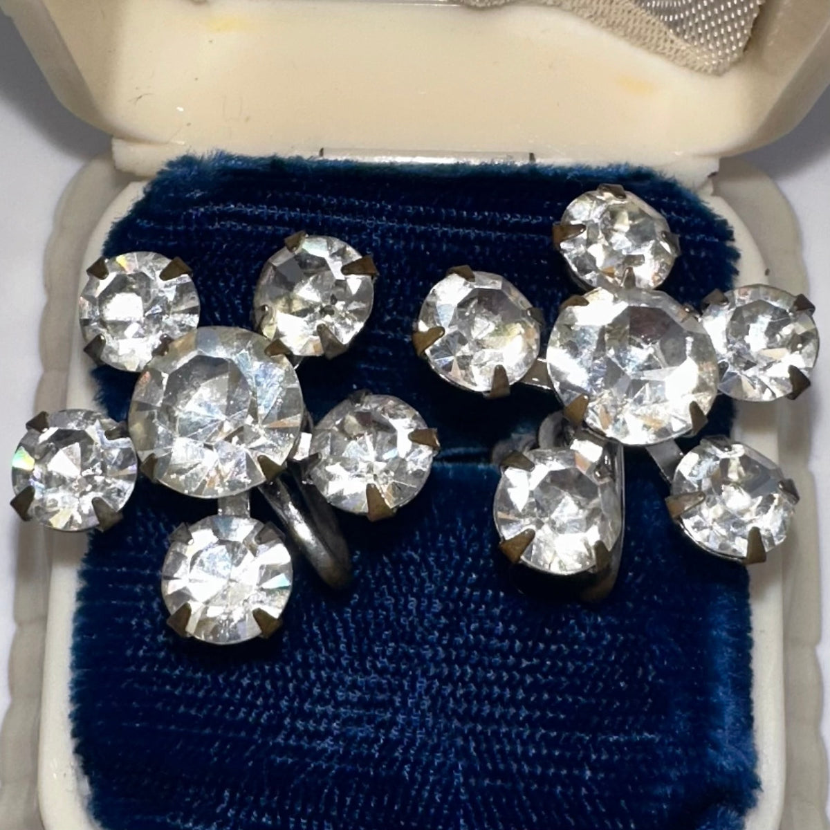1940s vintage retro clear rhinestones starburst silver tone screw back earrings