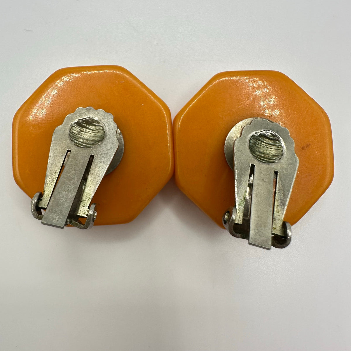 Antique 1930s 1940s butterscotch Bakelite yellow octagonal clip on earrings