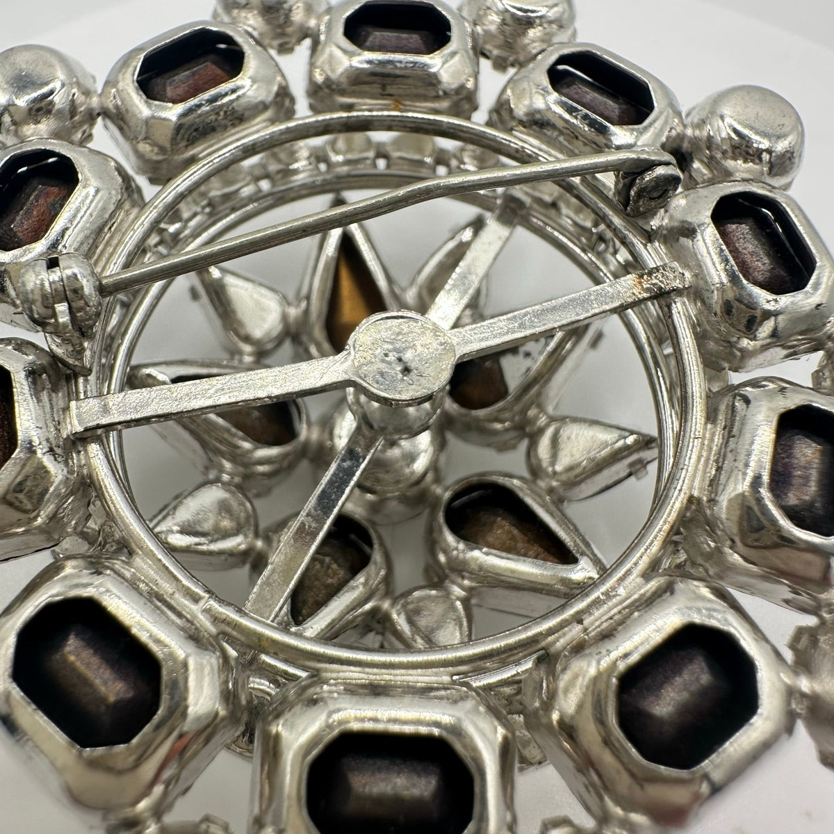 1950s vintage silver tone clear rhinestones sawtooth prong round domed 3D brooch