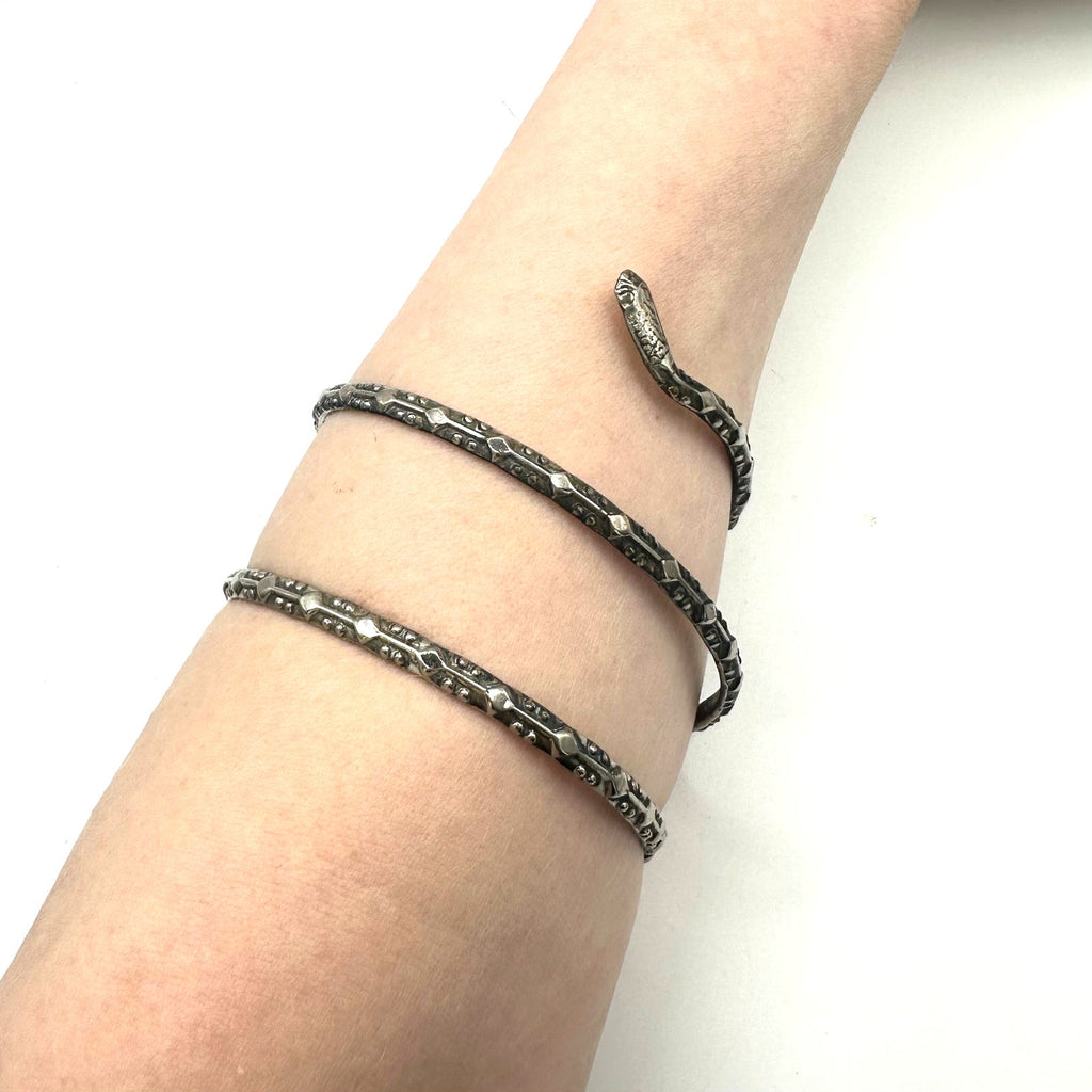 Vintage silver tone snake textured cuff bangle wrap bracelet adjustable 20.5”