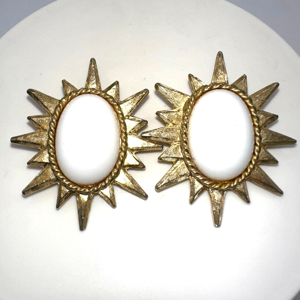Vintage gold tone large starburst white milk glass cabochons clip on earrings