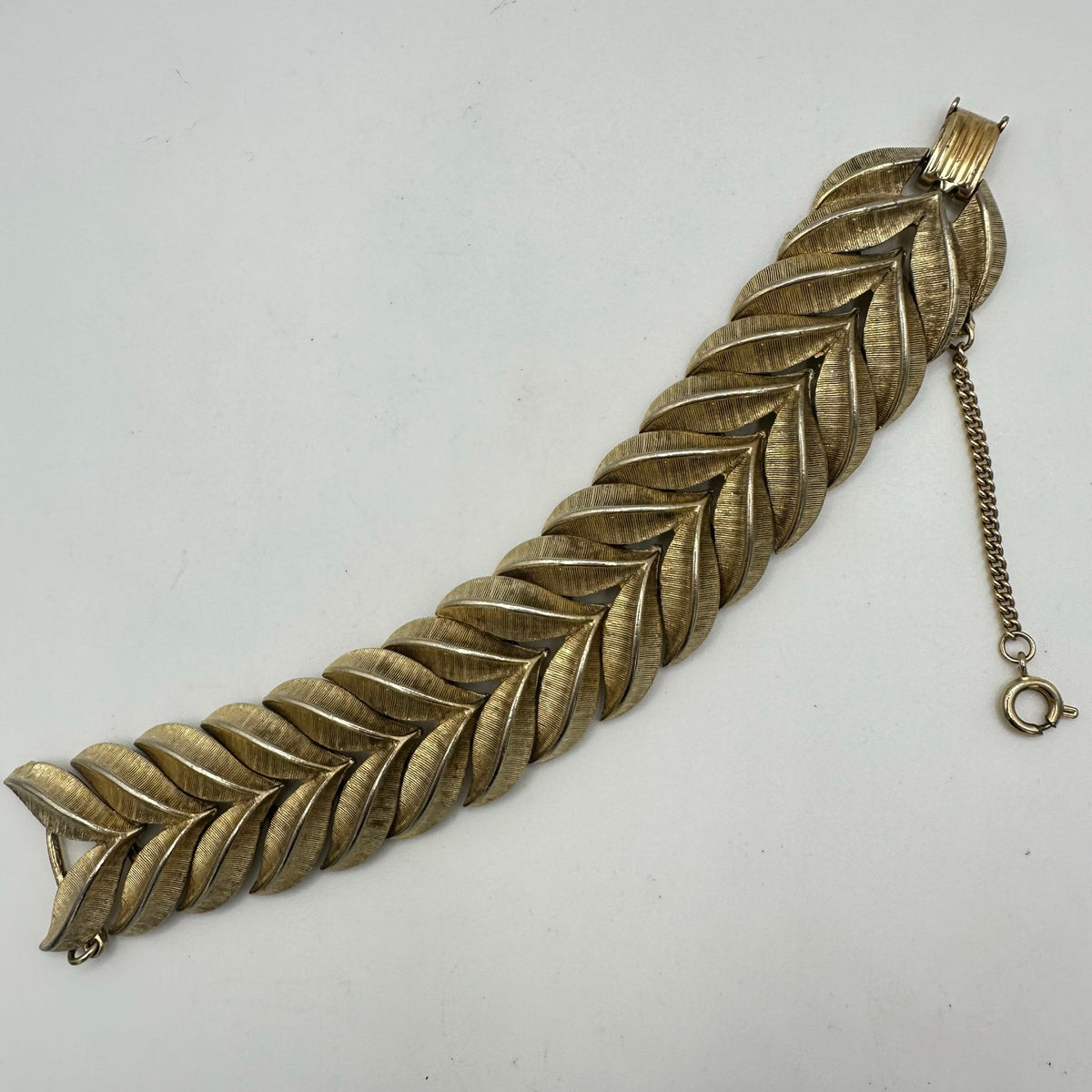 1950s vintage high end MCM gold tone brushed leaves leaf flex bracelet 6.5"