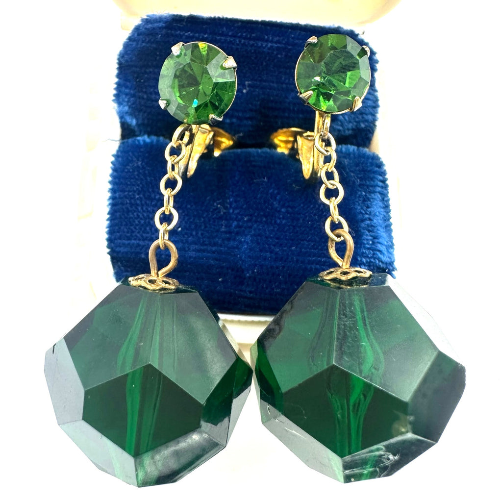 Vintage gold tone fern green rhinestones emerald lucite clip on drop earrings