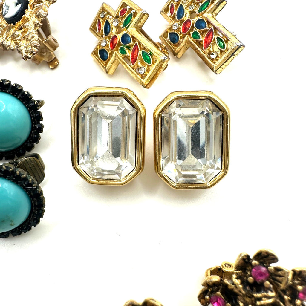 Bundle jewelry lot 7 pairs vintage gold tone clip on earrings 1928 Trifari Monet