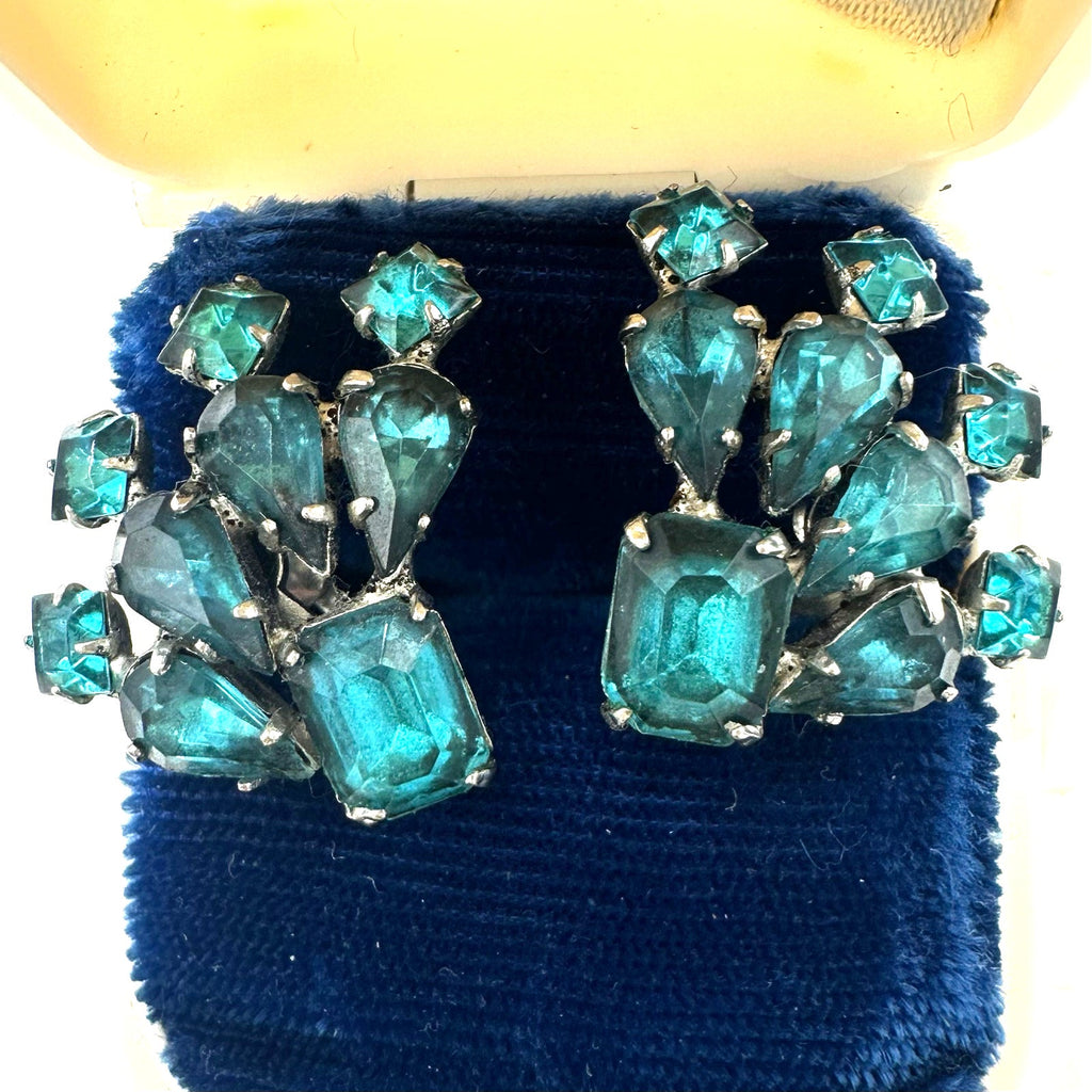 1940s vintage aqua blue Czech glass rhinestones silver tone screw back earrings