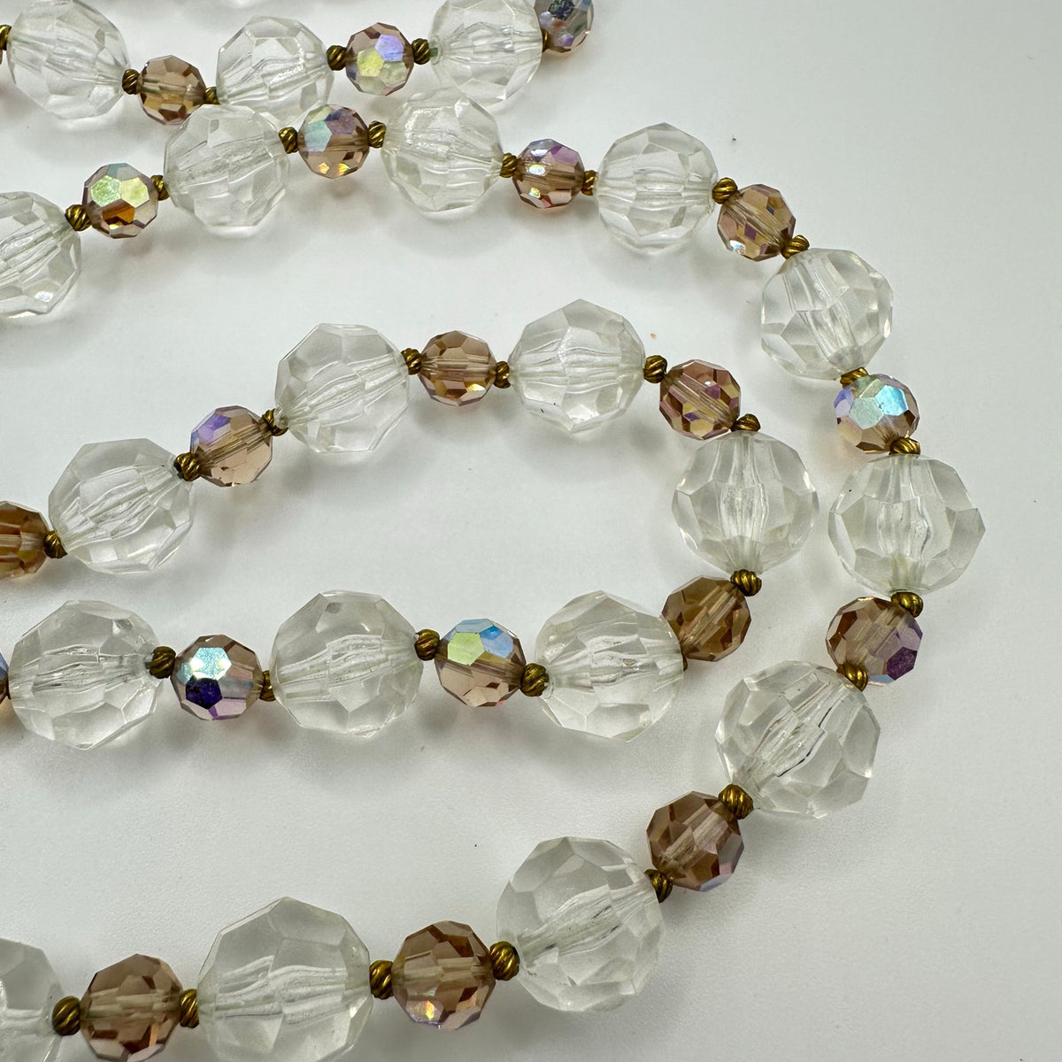 Vintage peach aurora borealis AB glass clear lucite beads beaded 32" necklace