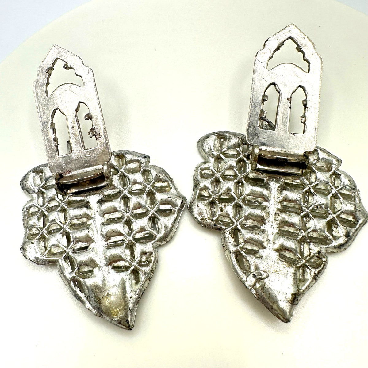 1930s antique Art Deco set 2 silver tone leaf clear rhinestones dress clips