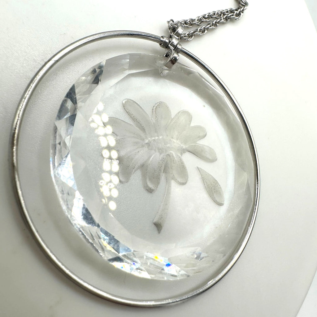 Hallmark vintage silver tone reverse cut crystal flower intaglio cameo necklace