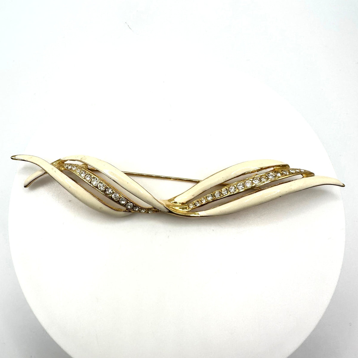 Erwin Pearl vintage gold tone white enamel clear rhinestones 4.5” bar pin brooch