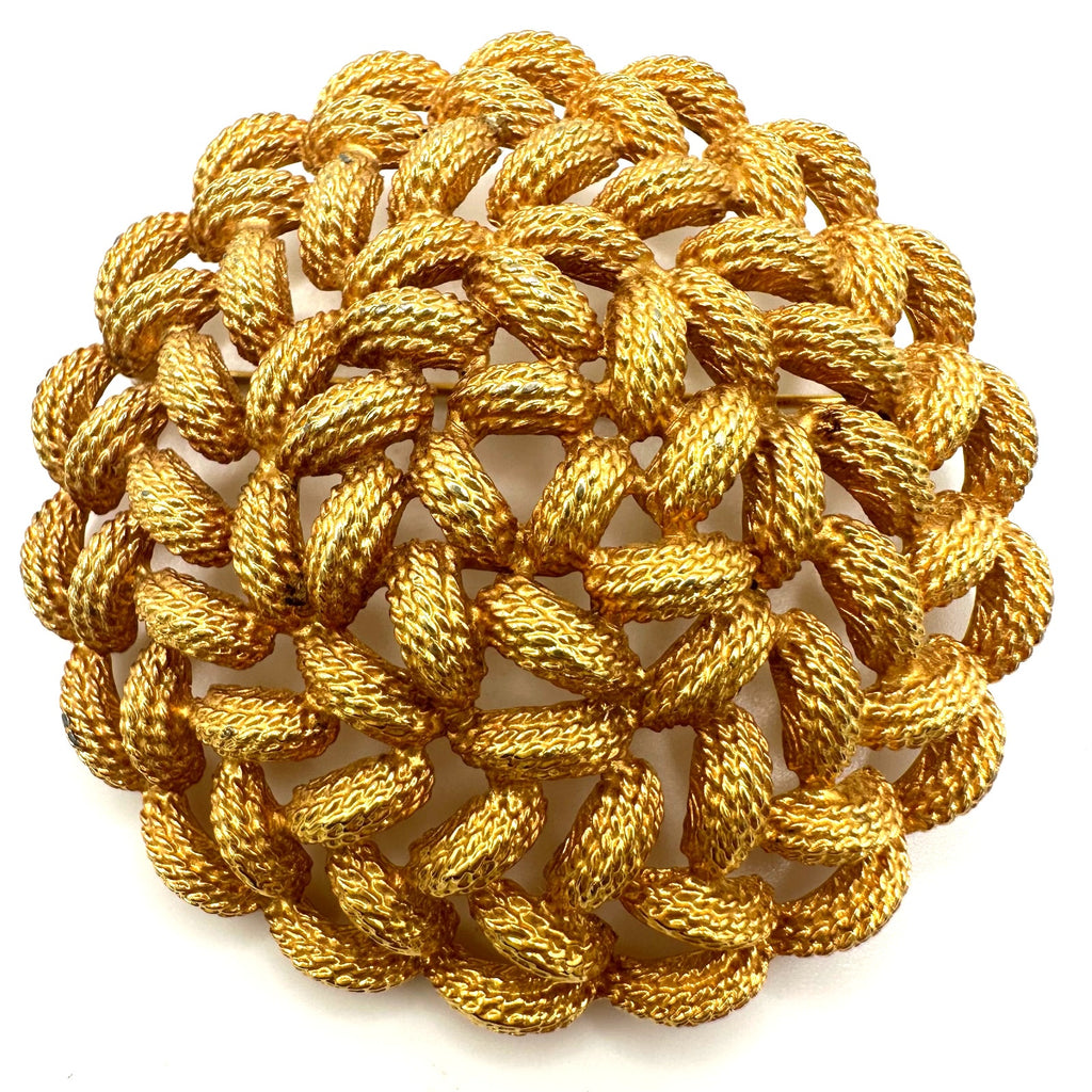 Monet vintage gold tone twisted rope round circle circular domed 3D brooch