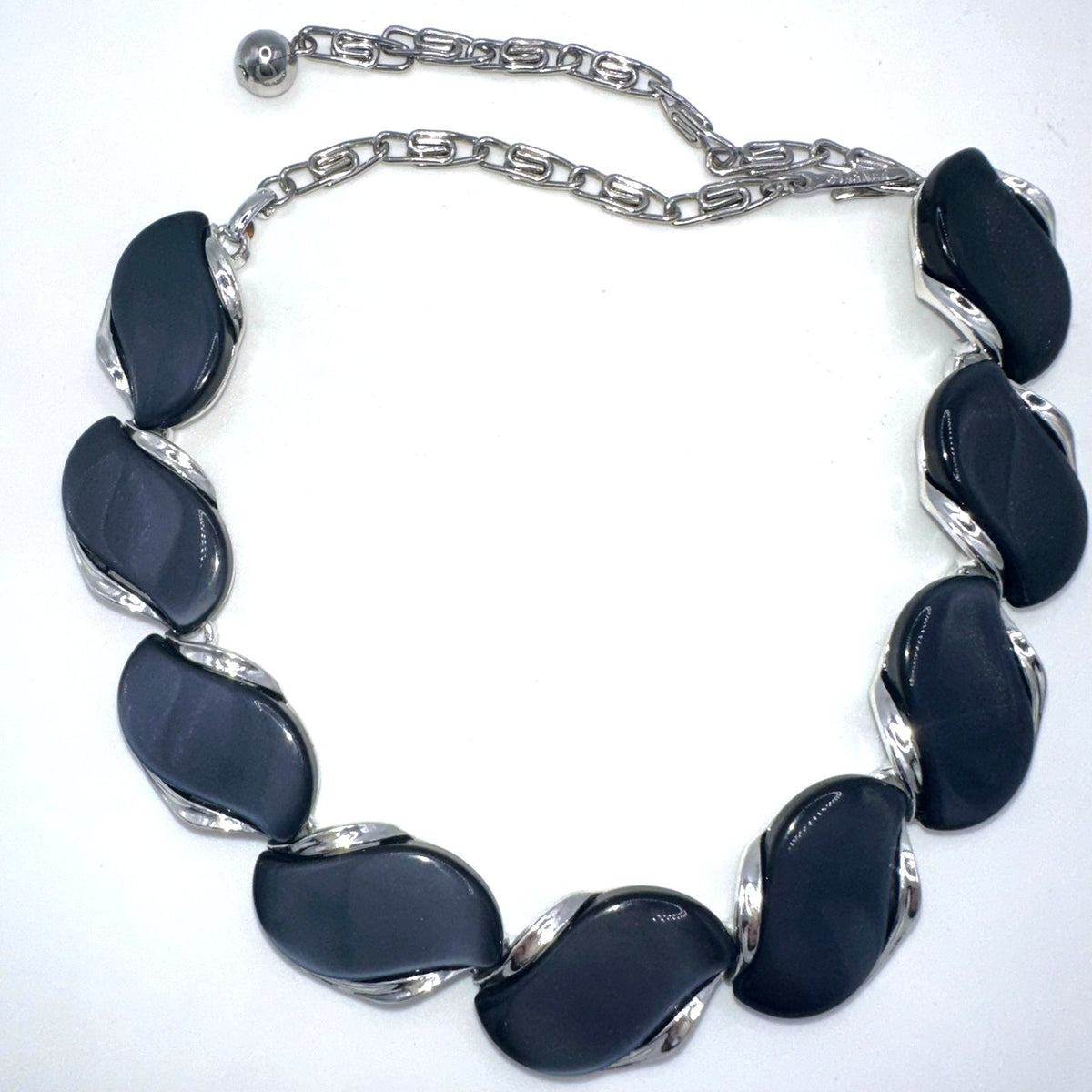Lisner vintage silver tone black thermoset plastic moonglow lucite necklace