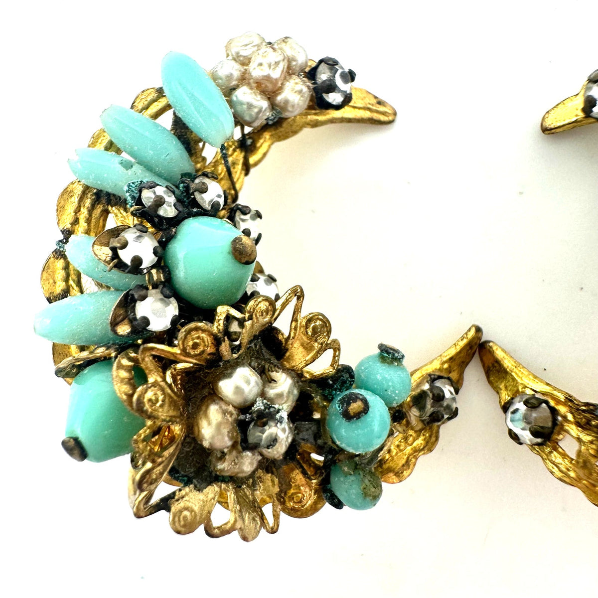 Vintage gold tone turquoise beaded rhinestones crescent moon clip on earrings