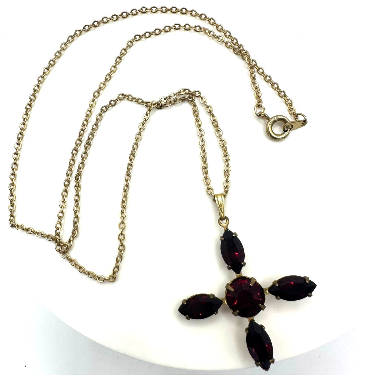 Vintage red burgundy faux garnet glass Maltese cross pendant chain necklace