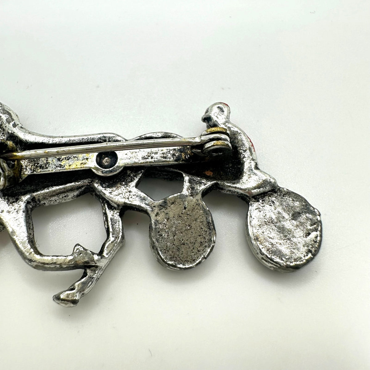 1940s vintage silver tone red enamel horse man racer chariot figural brooch
