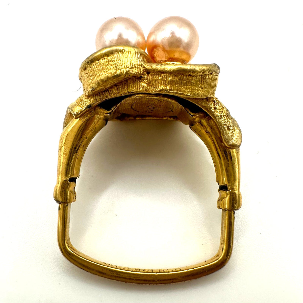 Vendome vintage 1960s gold tone pink faux pearls adjustable ring 5 6