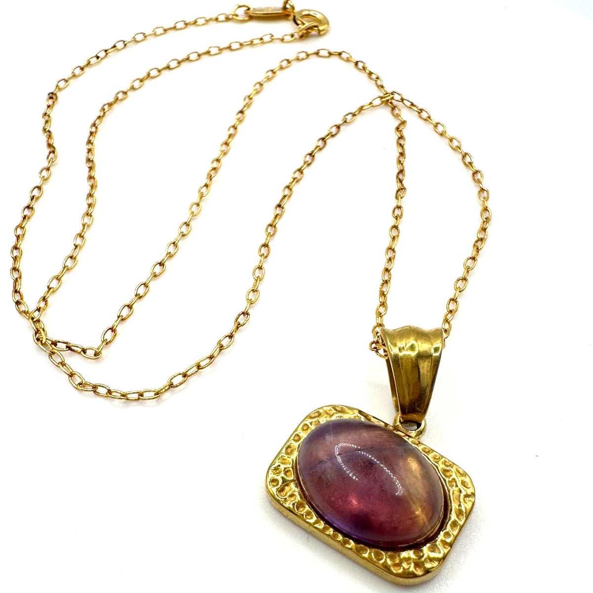 Gold tone genuine purple amethyst cabochon pendant 17.75" chain necklace