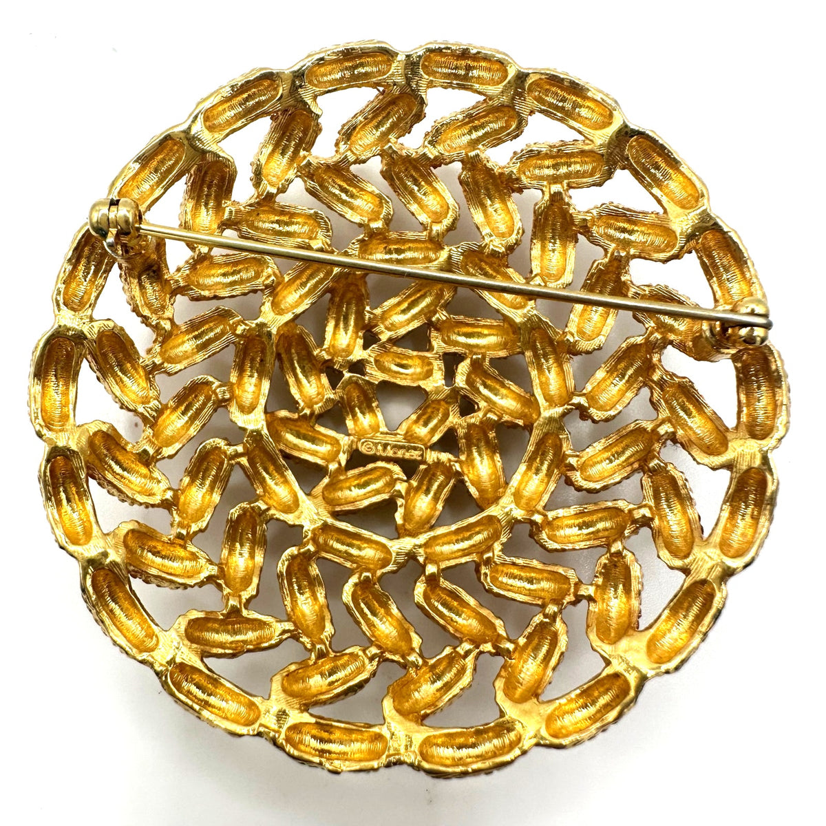 Monet vintage gold tone twisted rope round circle circular domed 3D brooch
