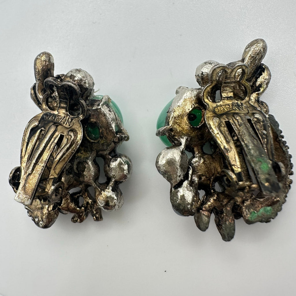 Japan vintage green art glass silver faux pearls beaded clip on earrings