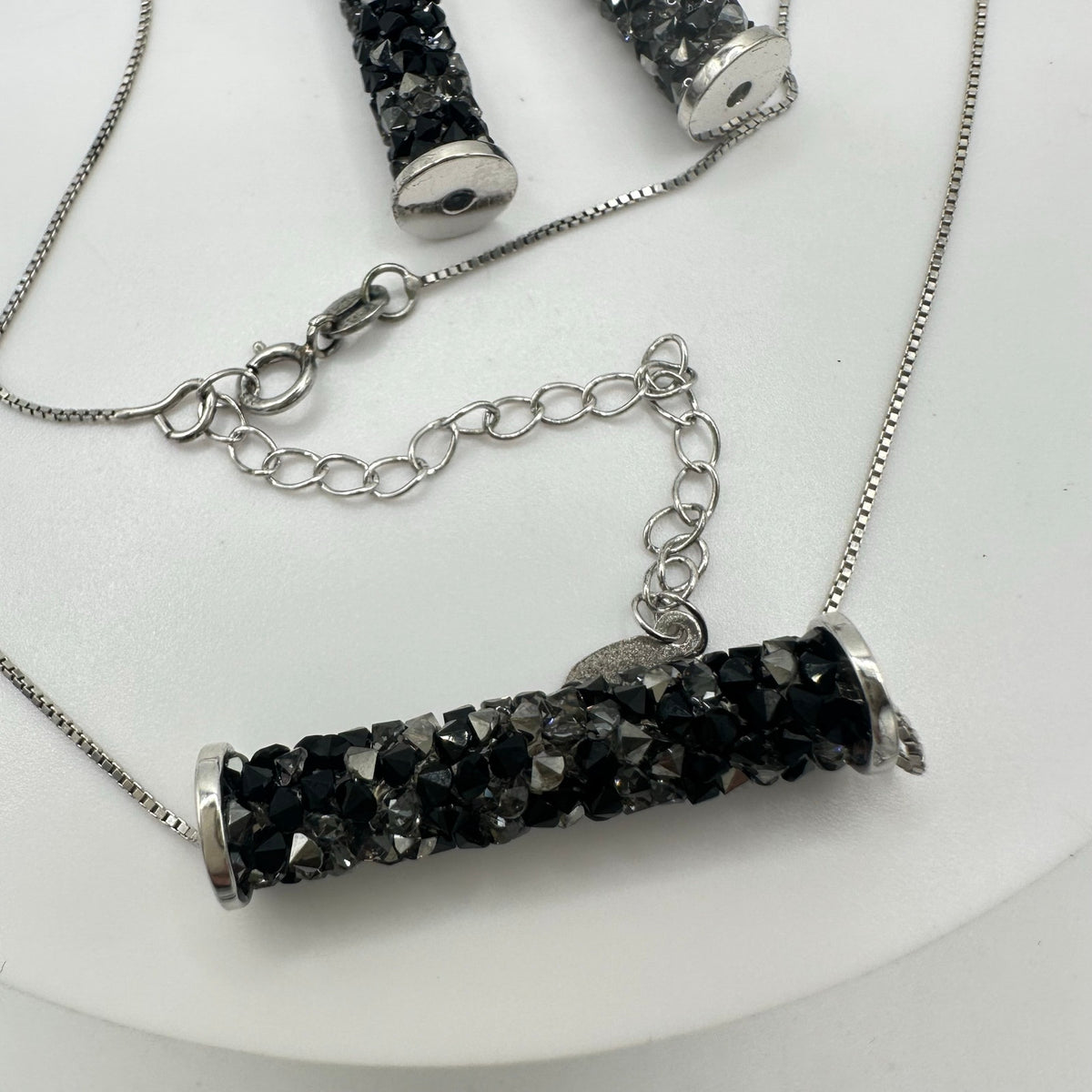 925 sterling silver Swarovski crystals tubes 18.75" necklace hook drop earrings