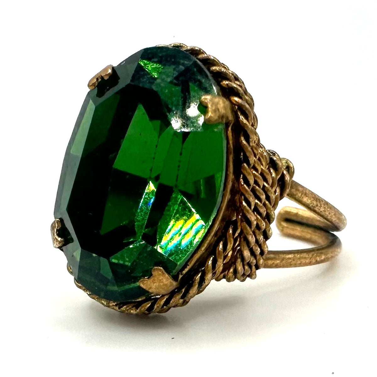 Vintage gold tone large fern green rhinestone adjustable cocktail ring