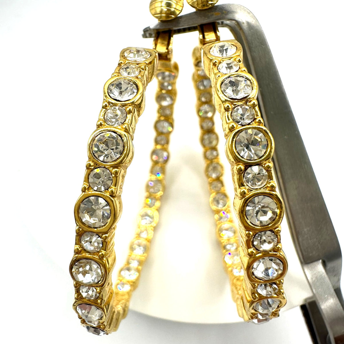 China signed gold tone clear rhinestones chunky hoops statement clip on earrings