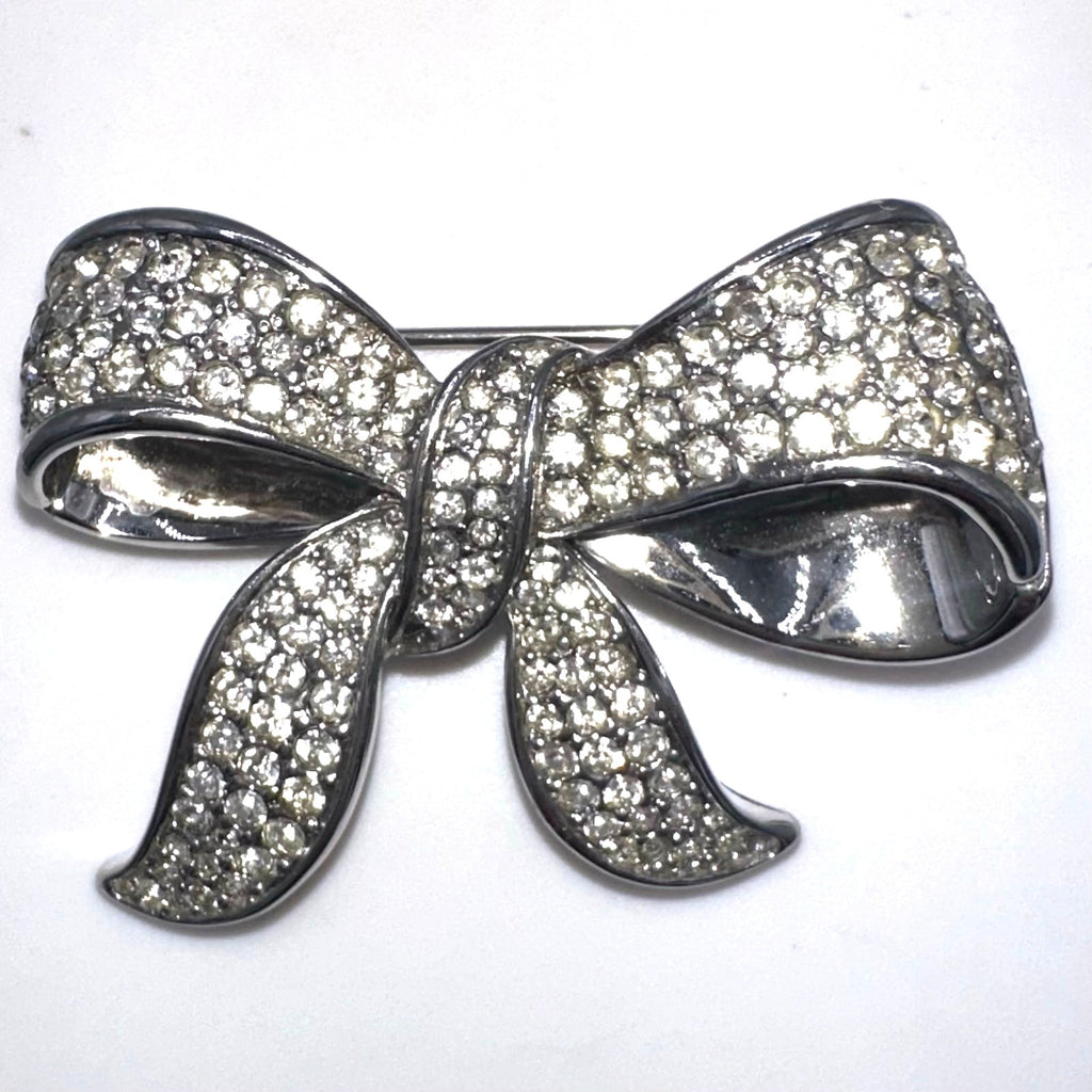 Oscar De La Renta vintage silver tone rhodium plate clear rhinestones bow brooch