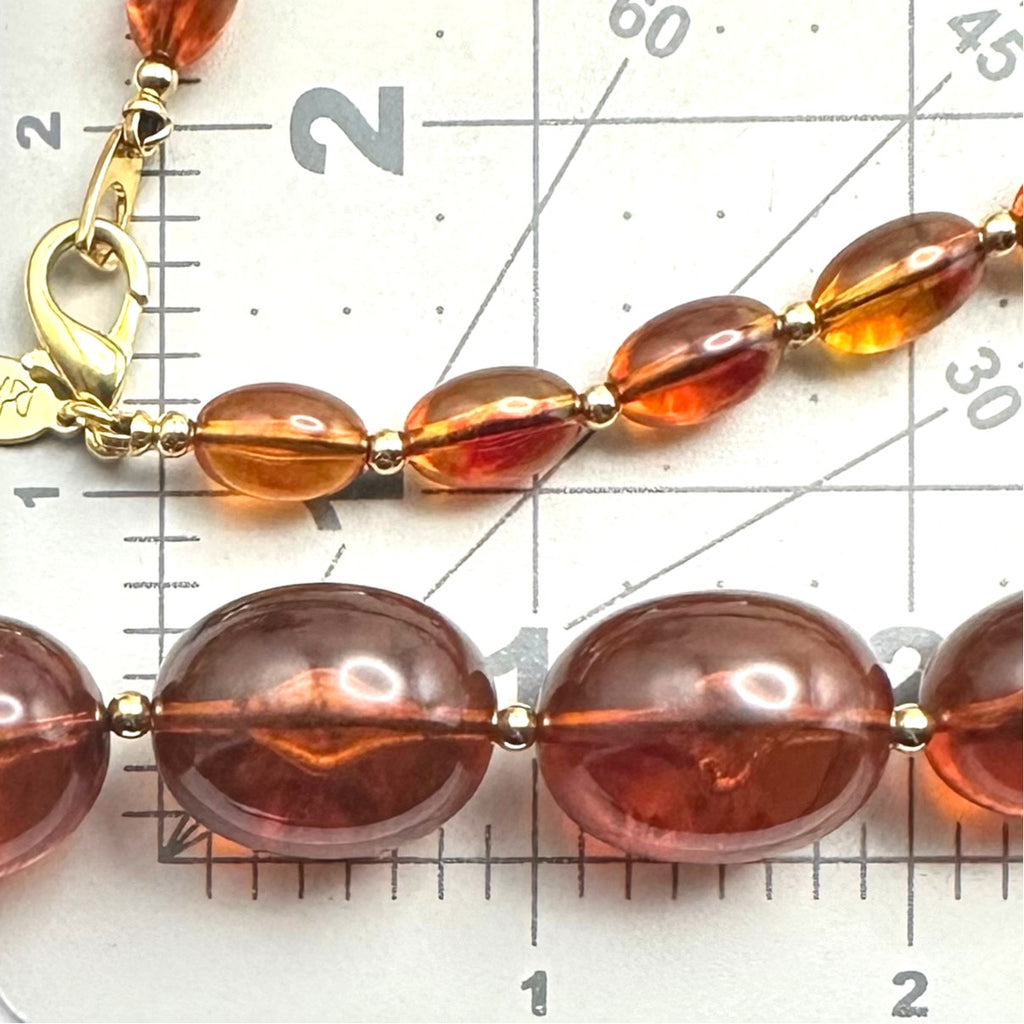 Joan Rivers vintage faux amber lucite beads beaded graduated 32" necklace
