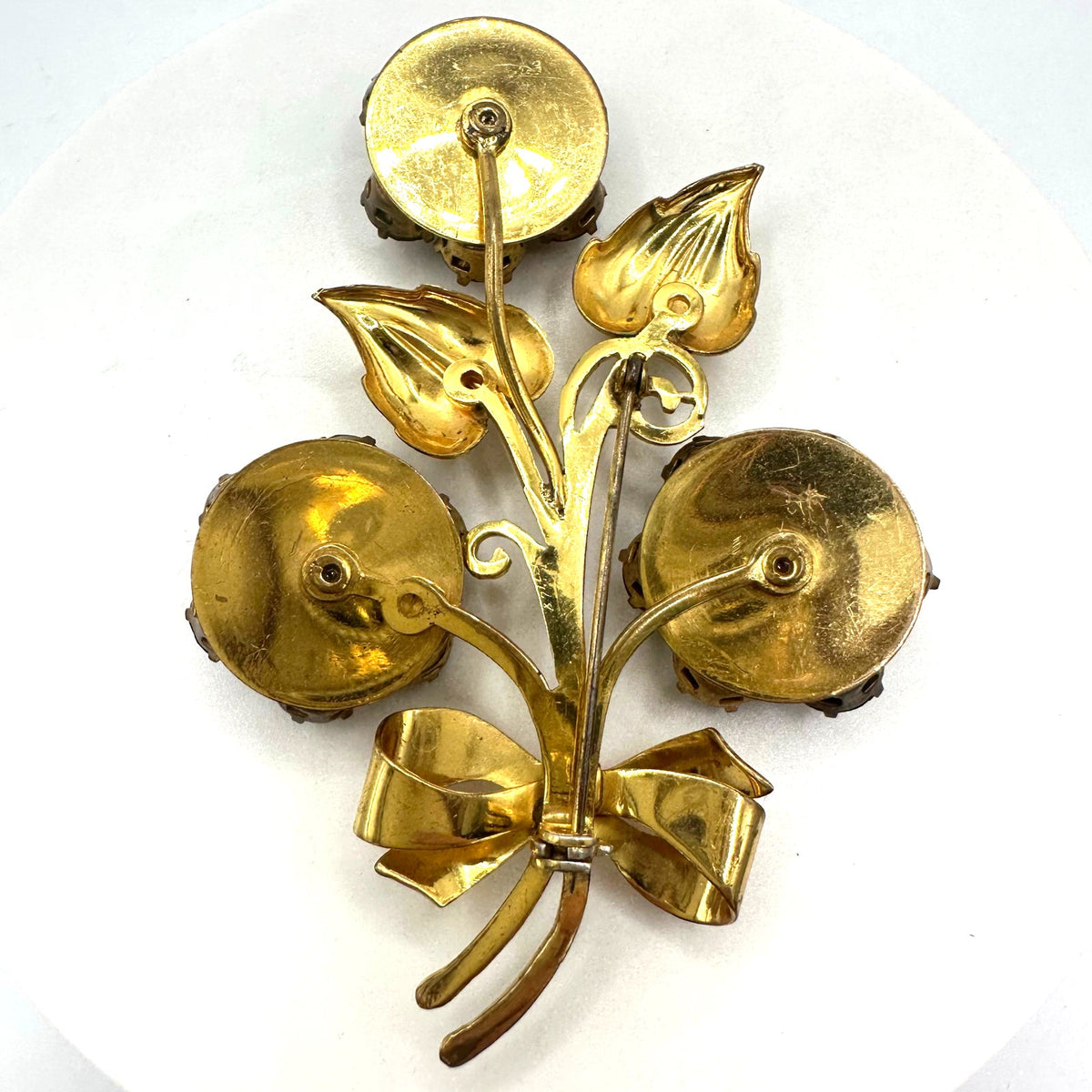 Vintage 1940 gold tone purple rhinestones large flower floral bouquet brooch