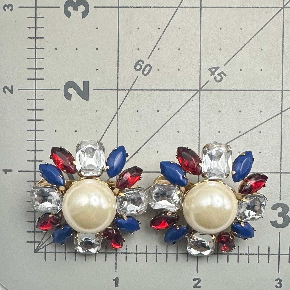 Vintage gold tone red blue clear lucite rhinestones faux pearl clip on earrings