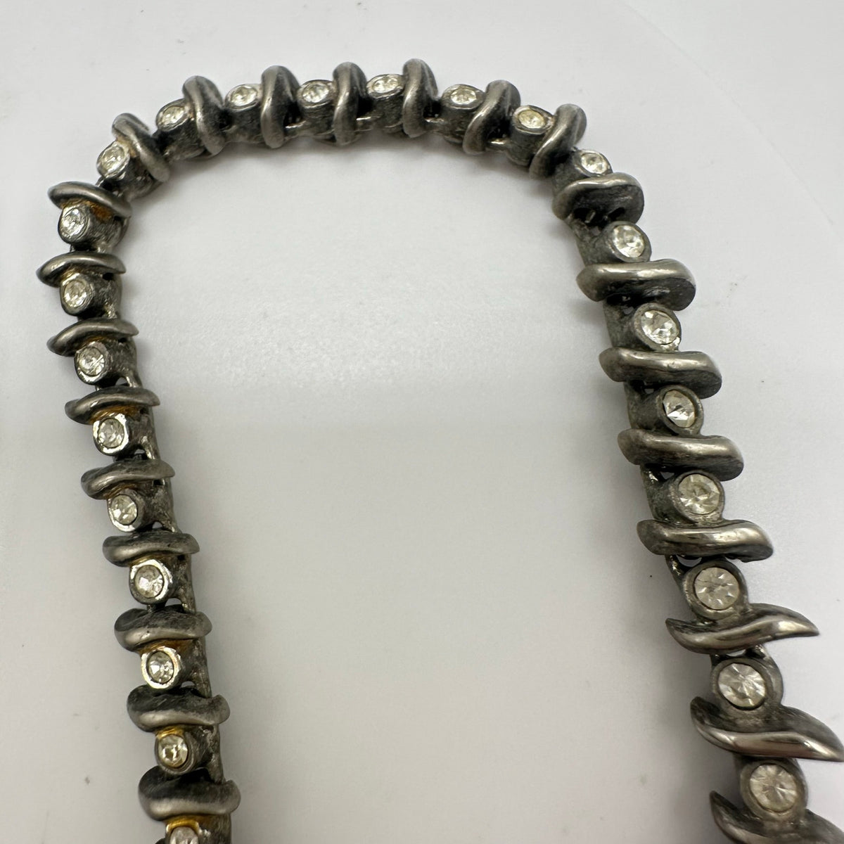Vintage heavy silver tone clear glass rhinestones flex link modernist necklace