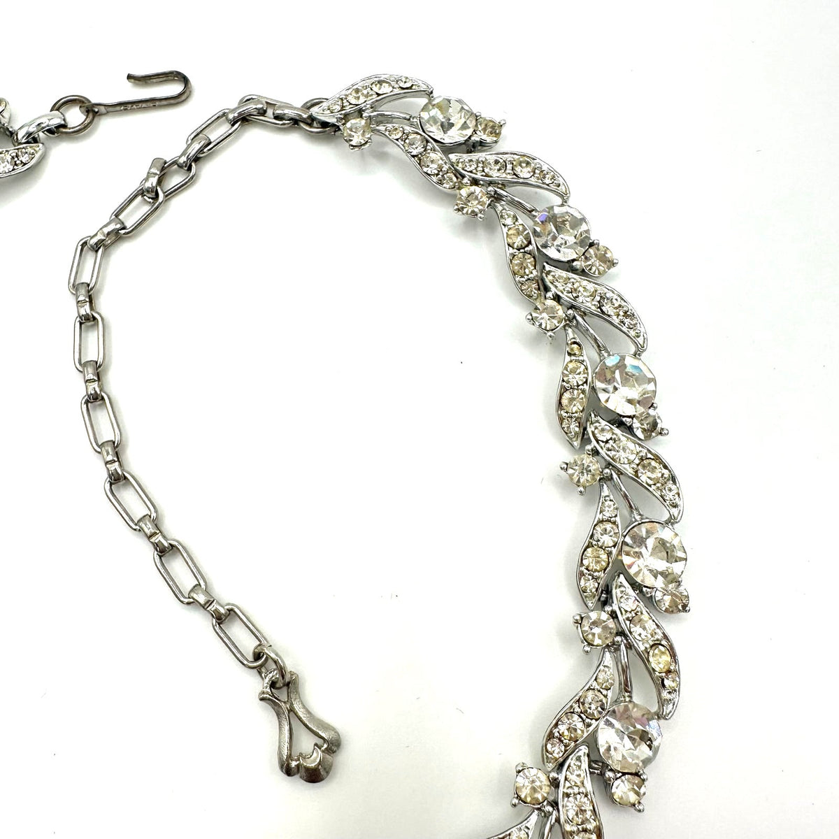 Star signed vintage 1950s silver tone clear glass rhinestones necklace