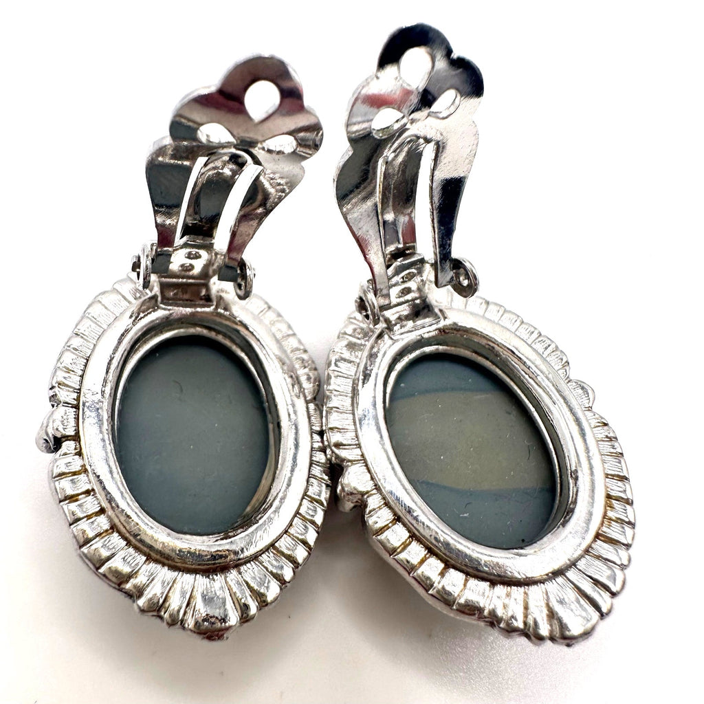 Whiting & Davis signed vintage silver tone gray resin cameos clip on earrings