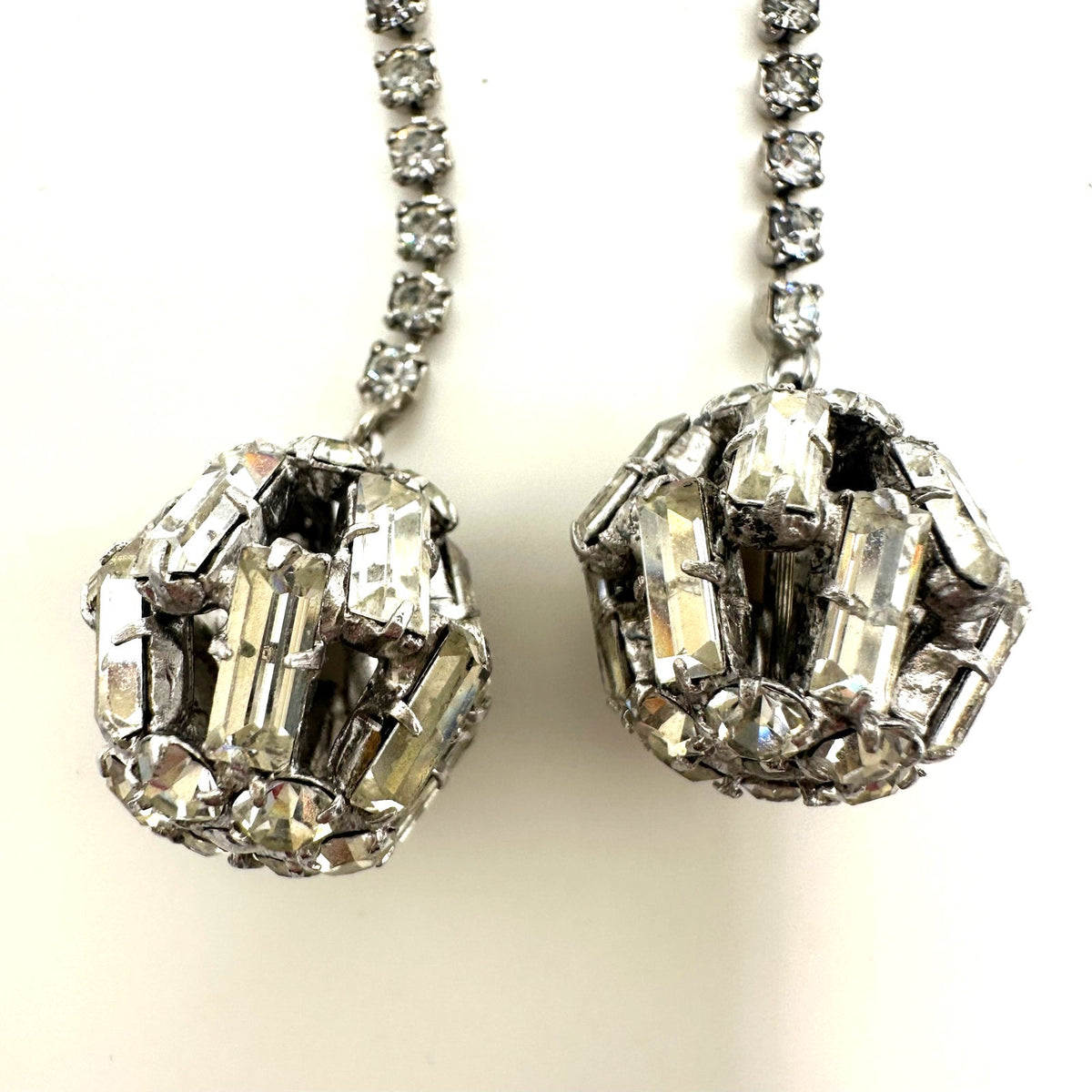 Vintage silver tone clear glass rhinestones ball dangle drop clip on earrings