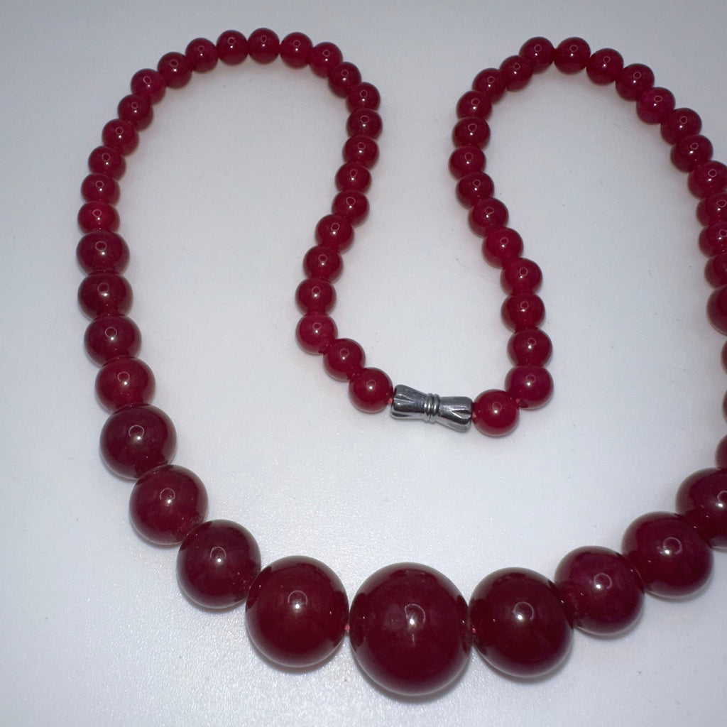 Magenta fuchsia pink dyed genuine agate beads beaded graduated 18" necklace