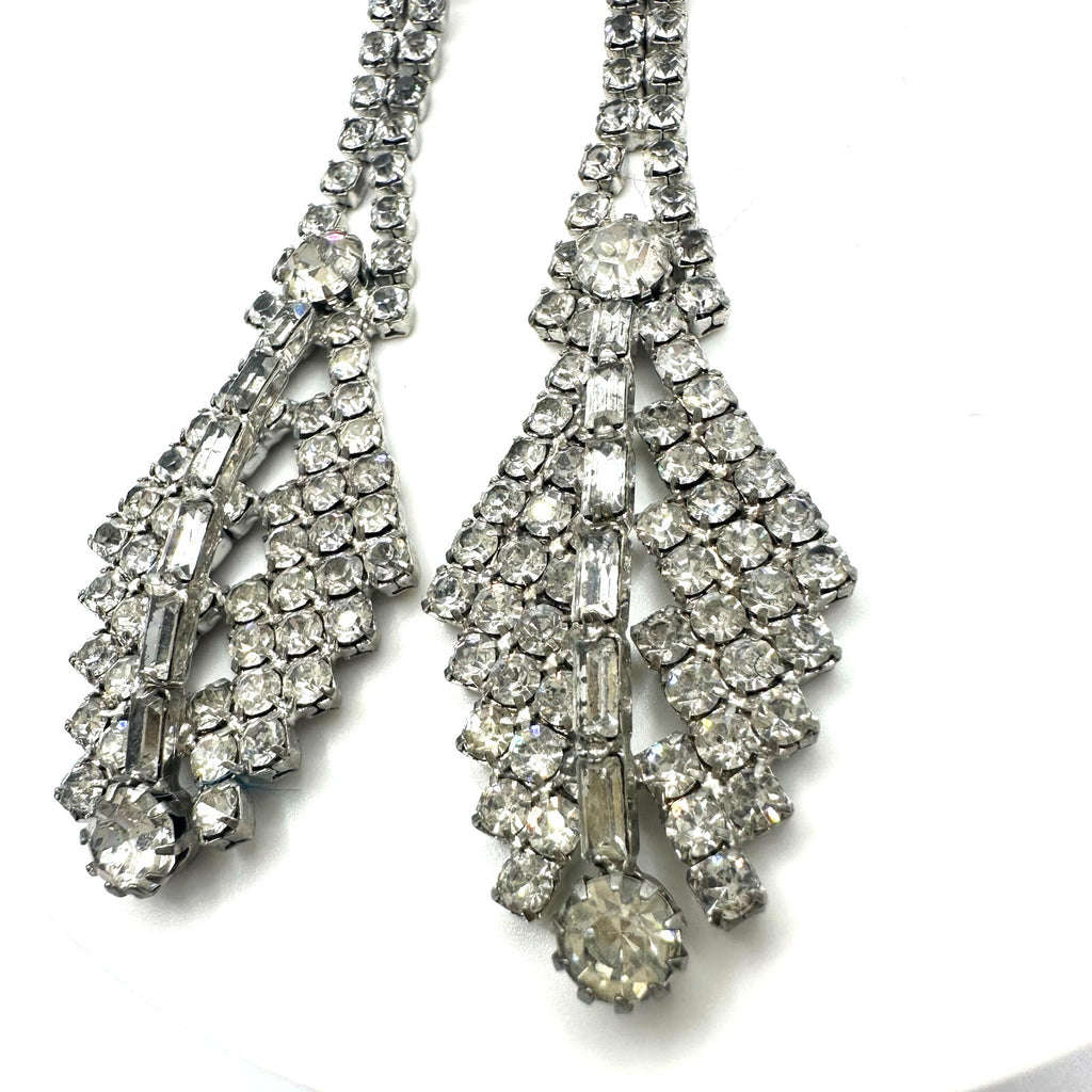 Vintage silver tone clear glass rhinestones 4" dangle drop clip on earrings