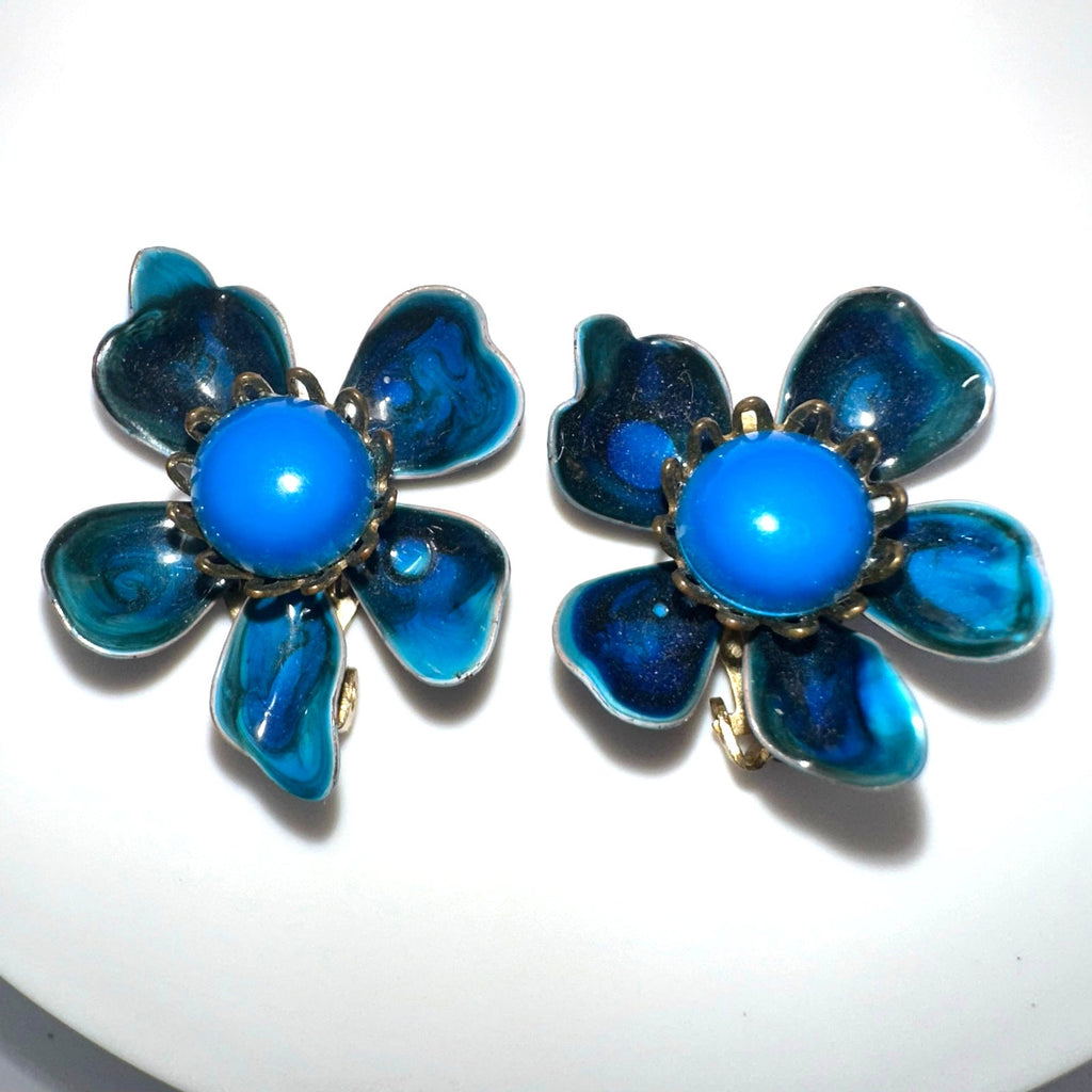 Vintage gold tone swirled blue enamel flowers lucite cabochons clip on earrings