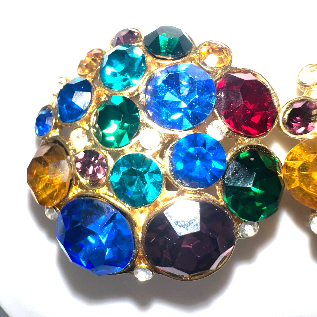 1980s 1990s vintage gold tone multicolor glass rhinestones clip on earrings