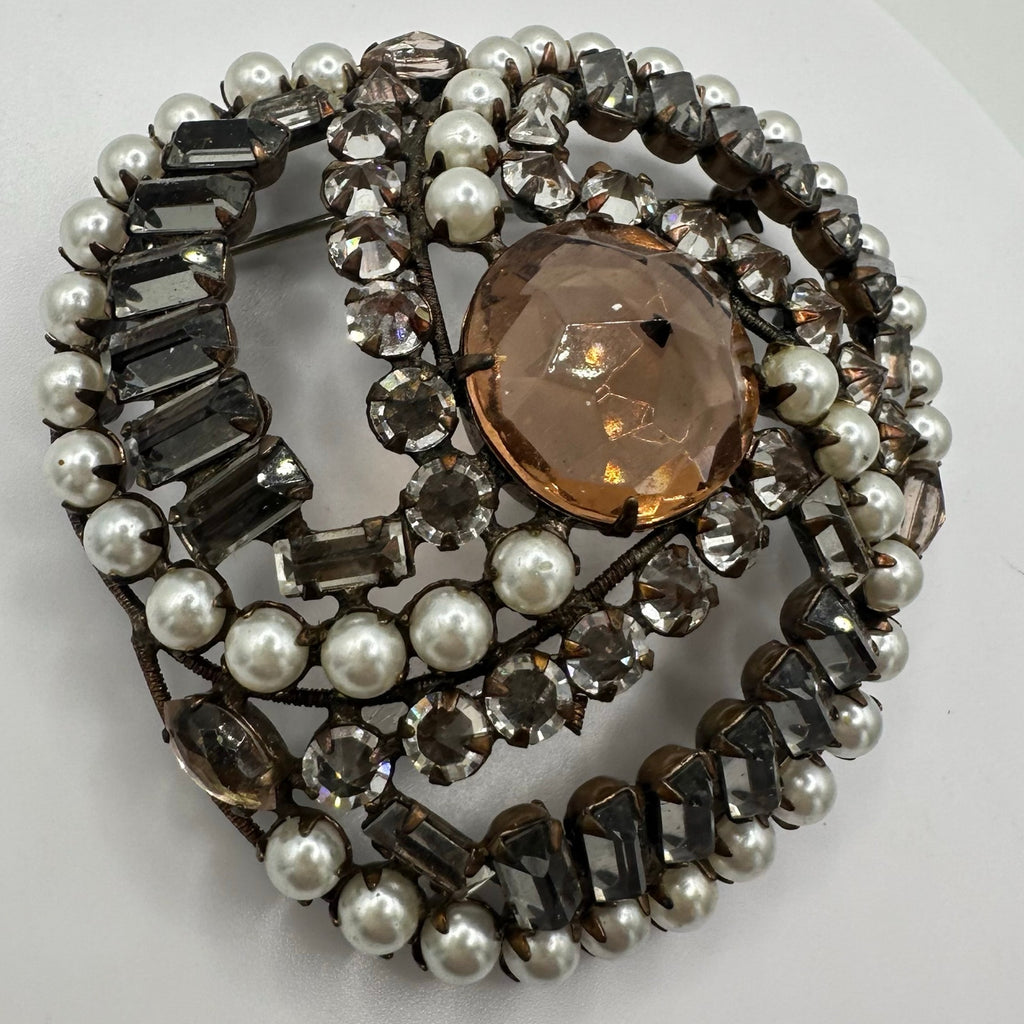Schreiner vintage gold tone clear gray topaz inverted rhinestones pearls brooch