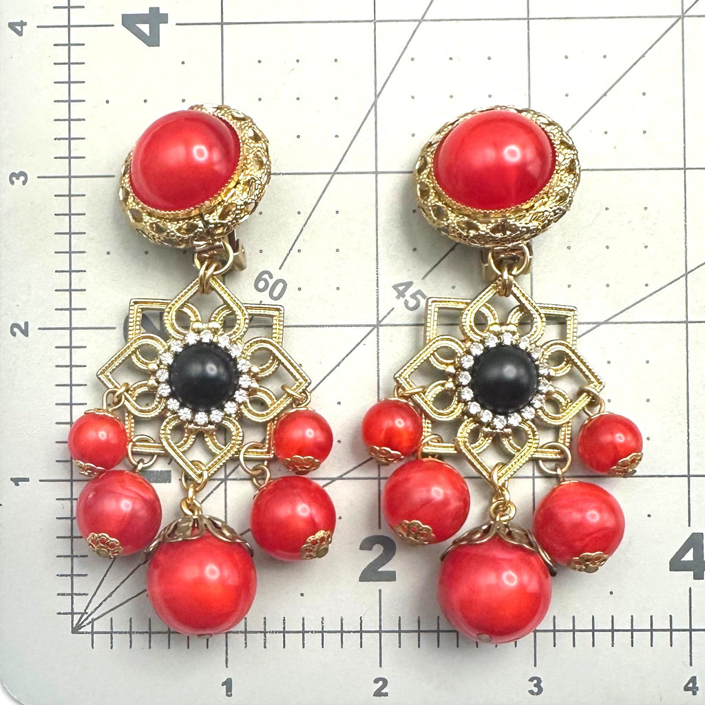 Vintage gold tone red moonglow lucite beaded dangle statement clip on earrings