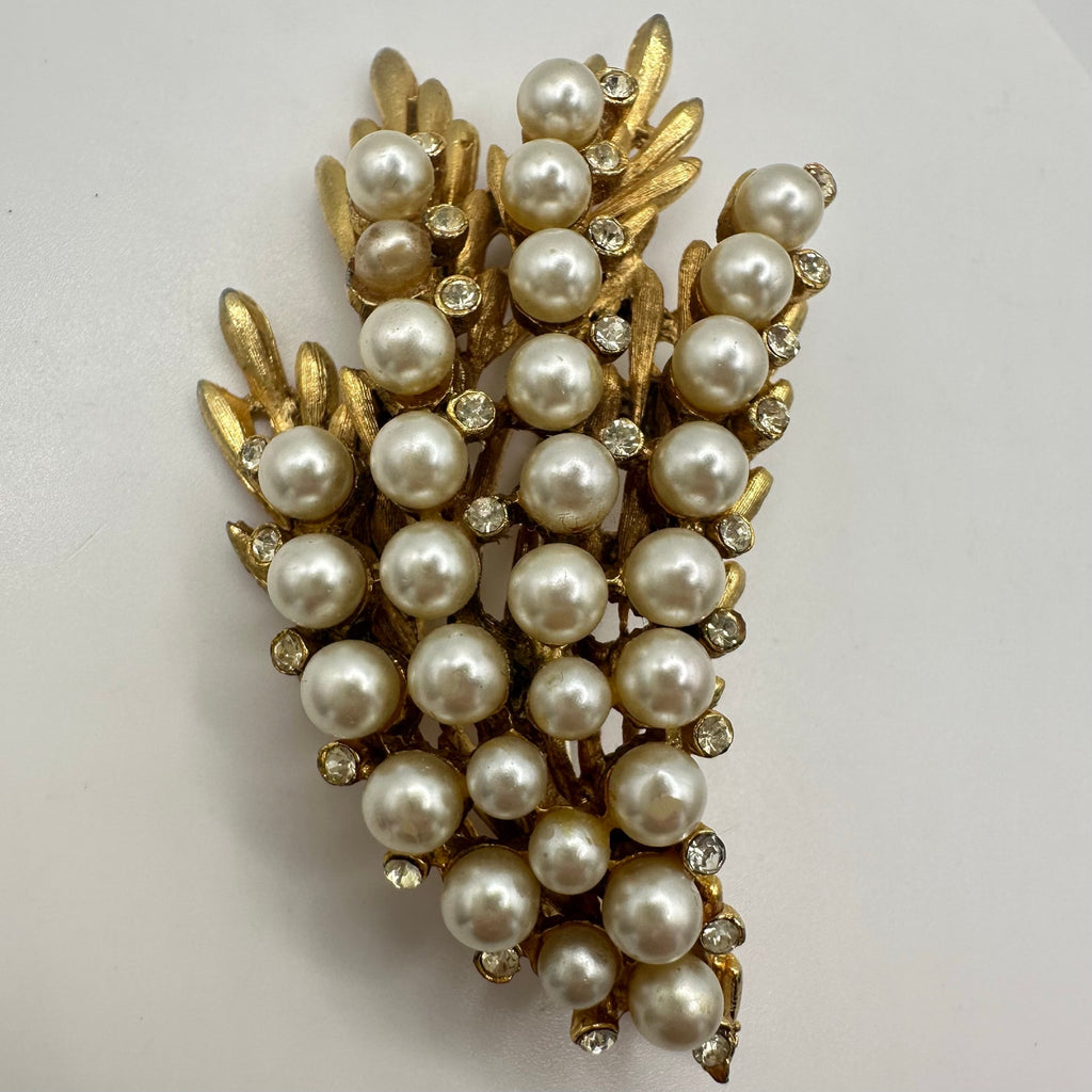 BSK vintage gold tone clear rhinestones faux white pearls beaded leaves brooch