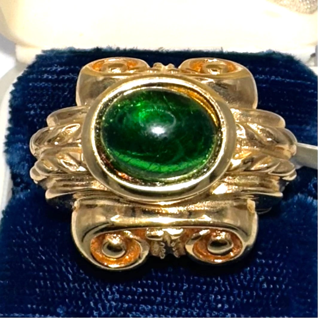 NWT Made in USA vintage gold plated green glass cabochon cocktail ring size 7