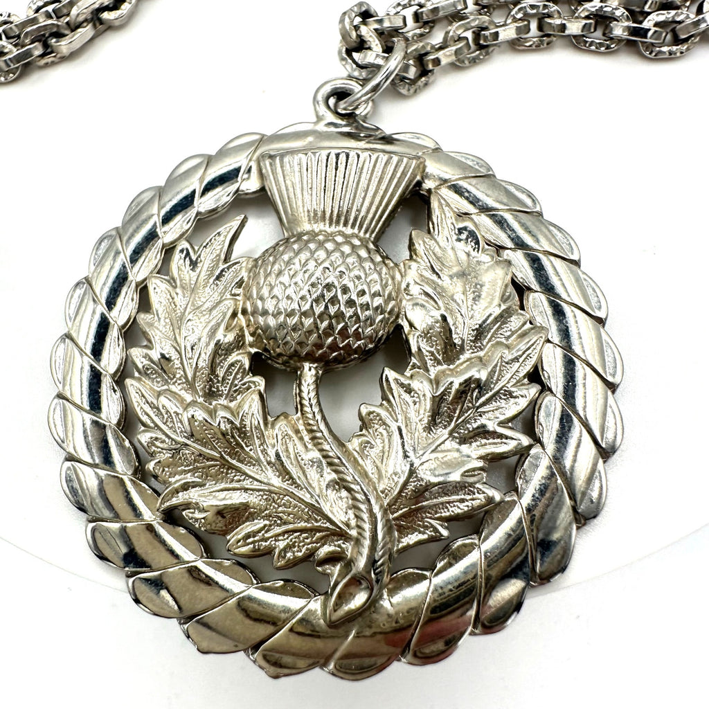 Dafri vintage silver tone Scottish thistle floral round pendant 18" necklace
