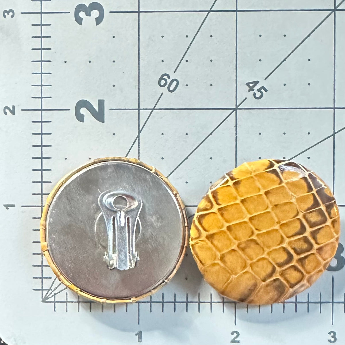 1980s vintage genuine snake skin snakeskin leather yellow disc clip on earrings
